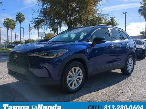 TOYOTA COROLLA CROSS 2025 7MUCAAAG0SV135190 image